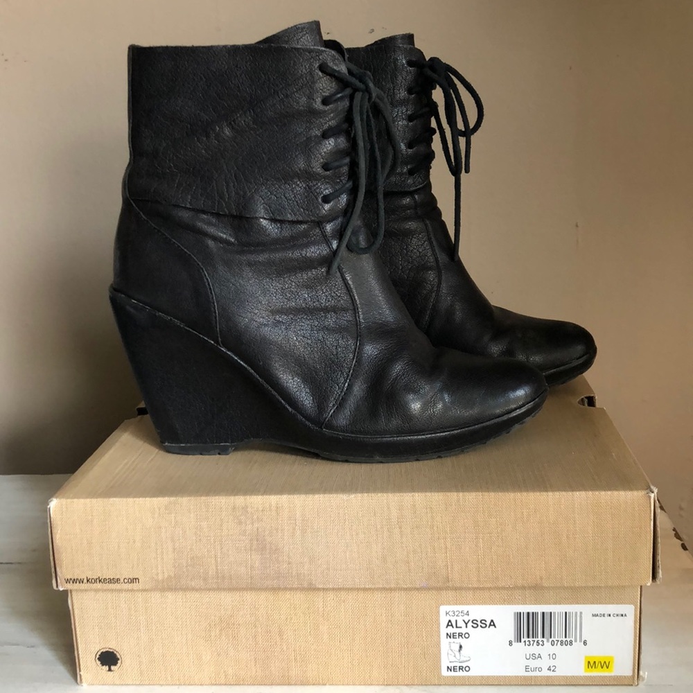 Amazing Kork-Ease wedge booties